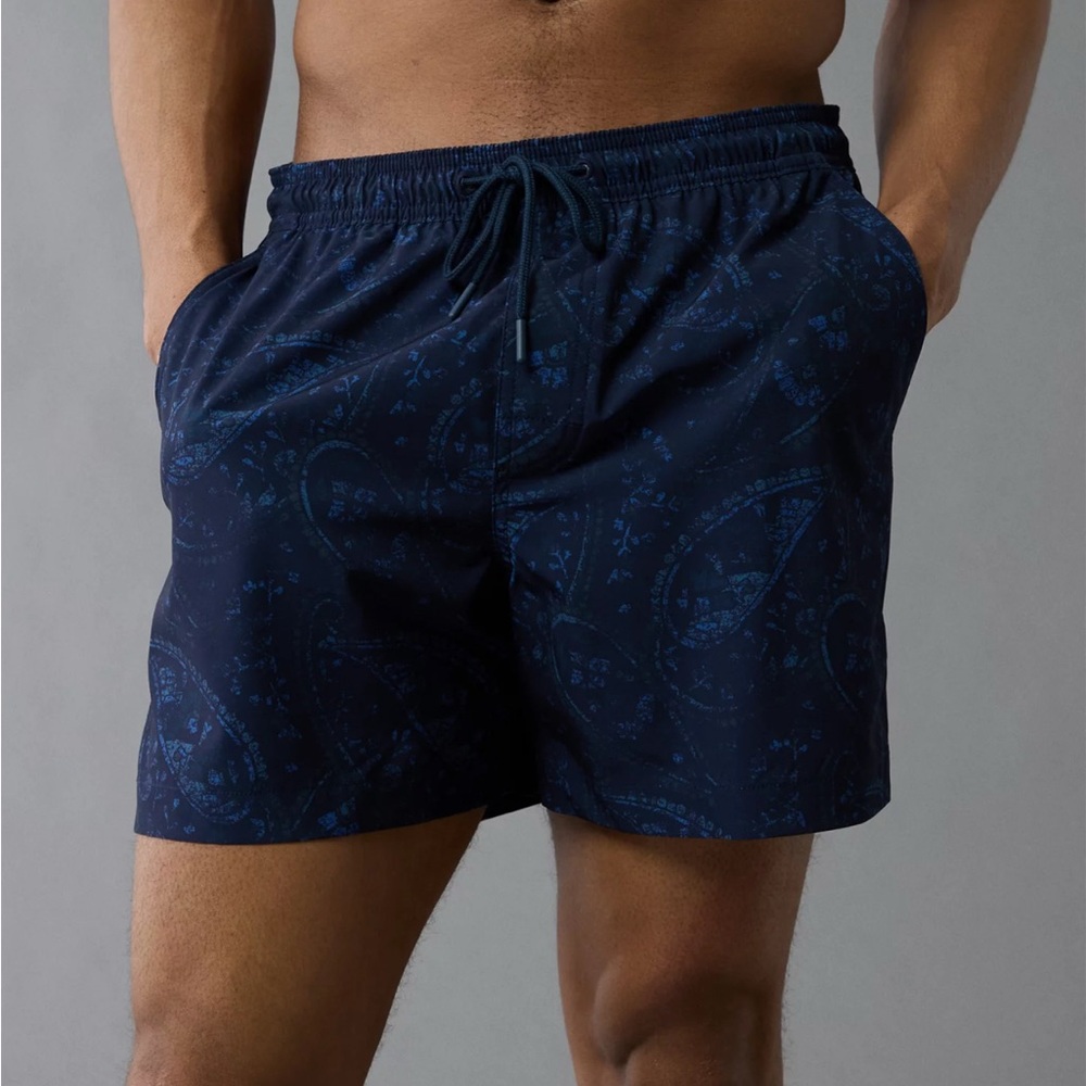 AE Men’s 5” Flex Swim Trunks – Size Large